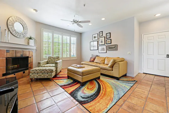 18577 Caminito Pasadero 418, San Diego, California 92128