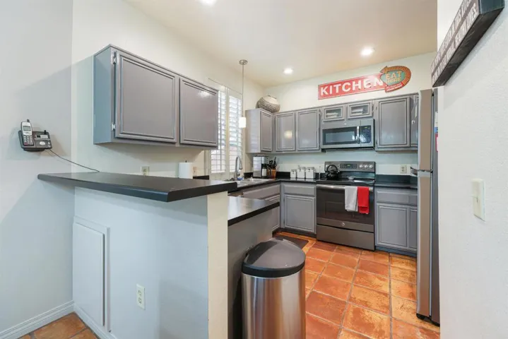 18577 Caminito Pasadero 418, San Diego, California 92128