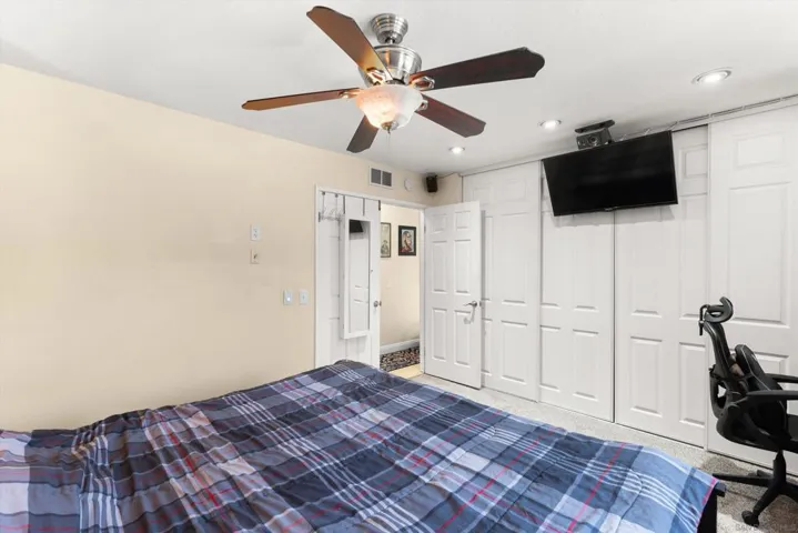 26215 Via Roble, Mission Viejo, California 92691