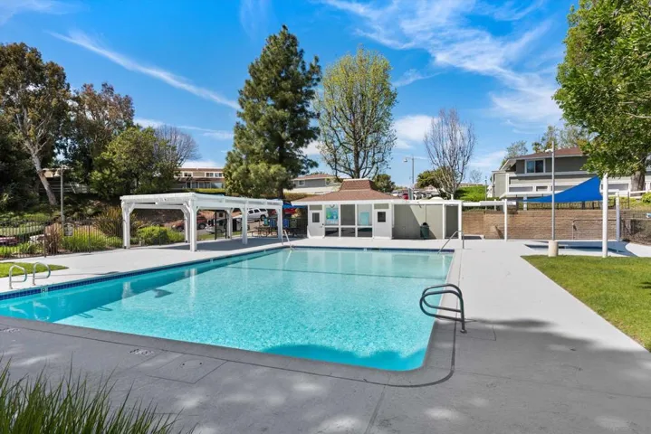 26215 Via Roble, Mission Viejo, California 92691