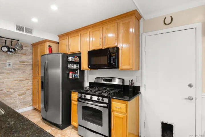 26215 Via Roble, Mission Viejo, California 92691
