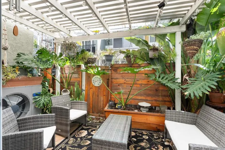 26215 Via Roble, Mission Viejo, California 92691