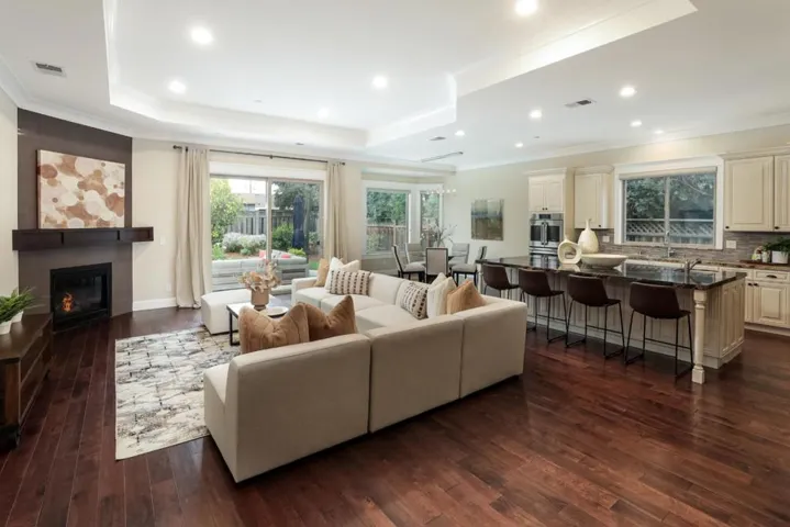 1176 E Campbell Avenue, Campbell, California 95008