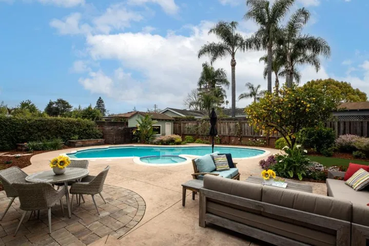 1176 E Campbell Avenue, Campbell, California 95008