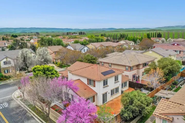 703 W La Canada Avenue, Mountain House, California 95391