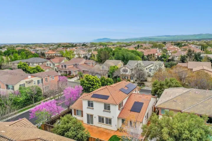 703 W La Canada Avenue, Mountain House, California 95391