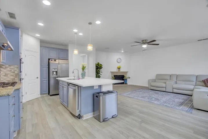 703 W La Canada Avenue, Mountain House, California 95391