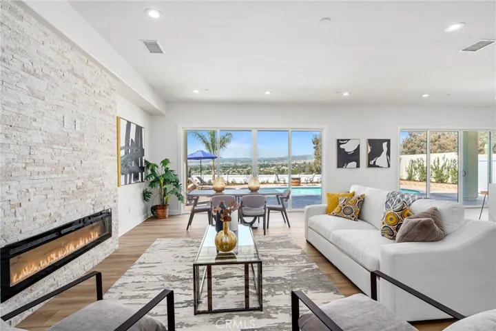 19941 Crestknoll Drive, Yorba Linda, California 92886