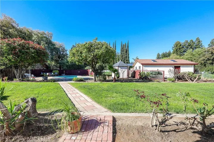 2565 Lecco Way, Merced, California 95340
