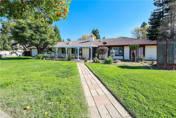 2565 Lecco Way, Merced, California 95340