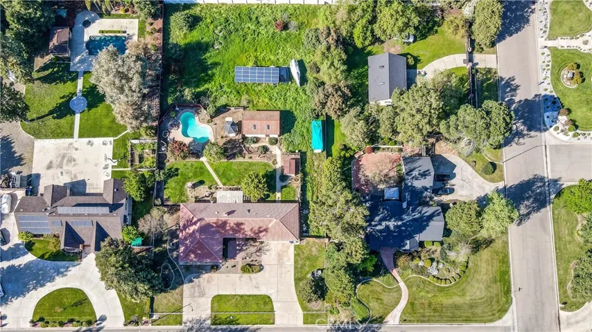 2565 Lecco Way, Merced, California 95340