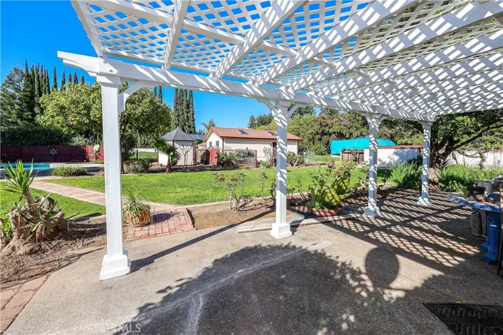 2565 Lecco Way, Merced, California 95340