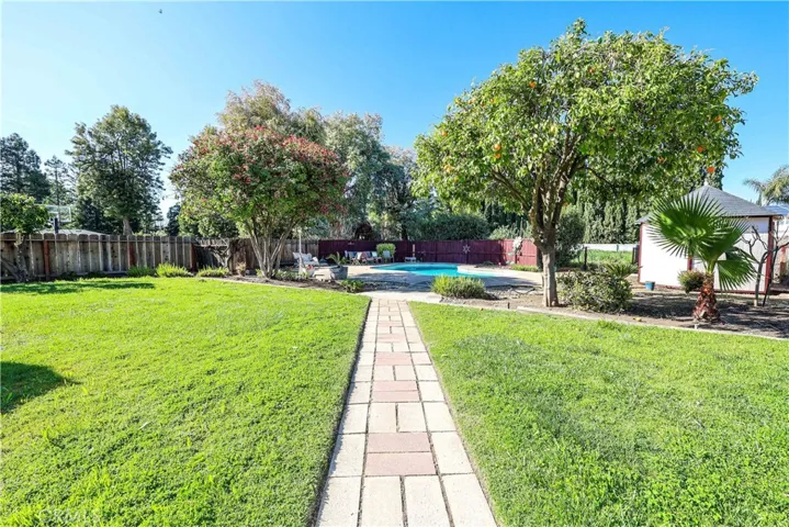 2565 Lecco Way, Merced, California 95340