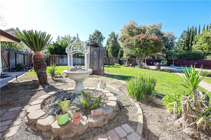 2565 Lecco Way, Merced, California 95340