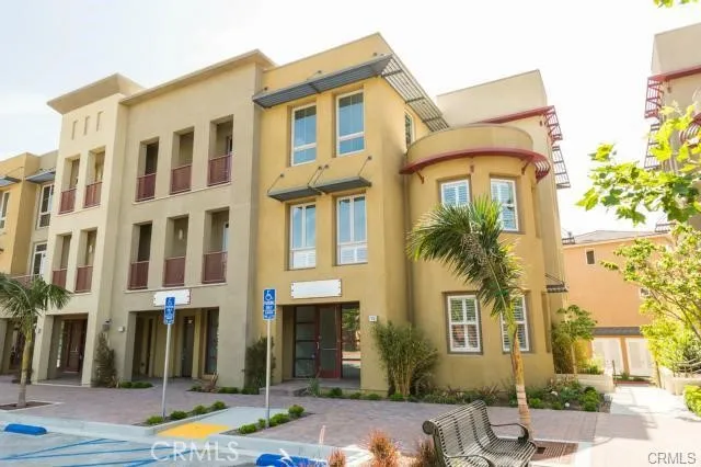 75 Vantis Drive, Aliso Viejo, California 92656