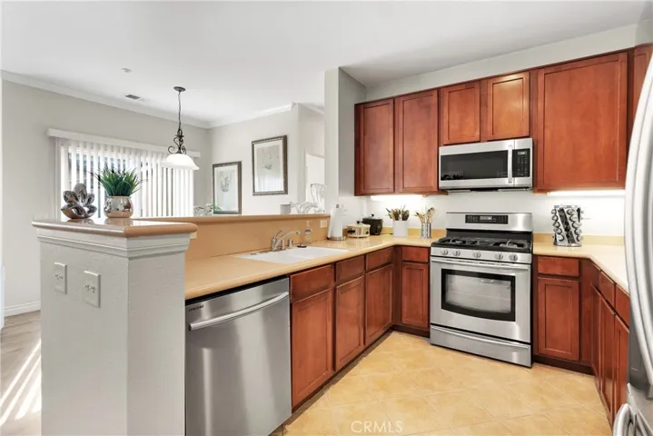 7353 Ellena W 20, Rancho Cucamonga, California 91730