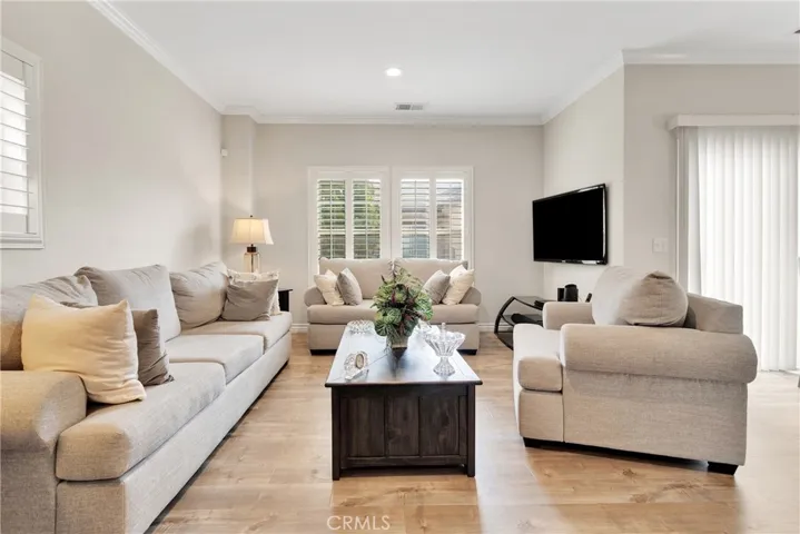 7353 Ellena W 20, Rancho Cucamonga, California 91730