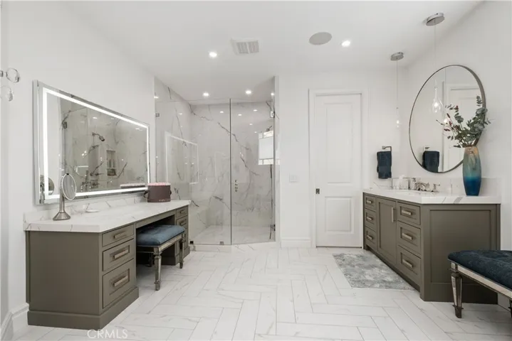 337 Via Lido Soud, Newport Beach, California 92663