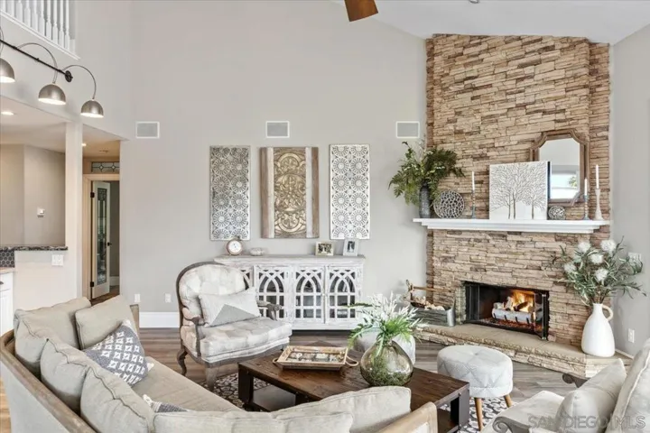 2031 Ridgecrest Place, Escondido, California 92029
