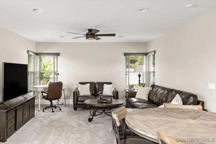 Den/Family/Great Room