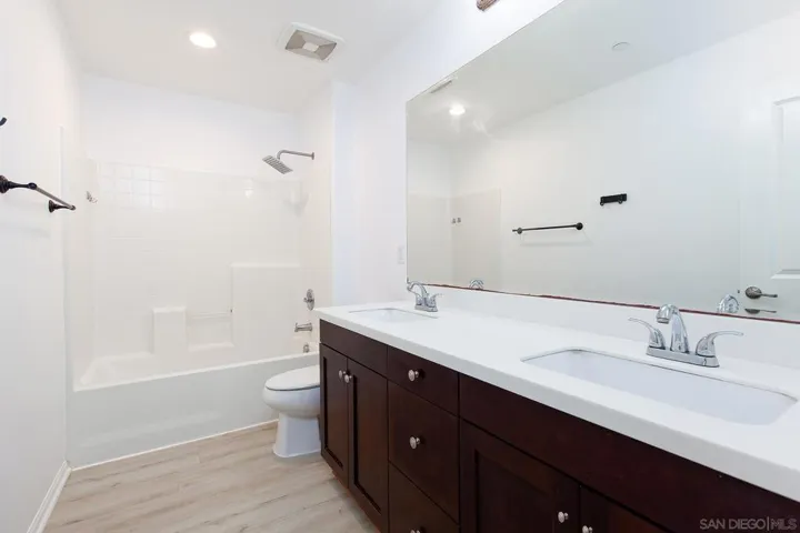 1760 Saltaire Pl 3, San Diego, California 92154