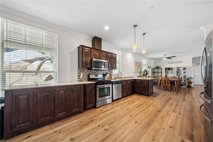 27633 Hemet Street, Hemet, California 92544