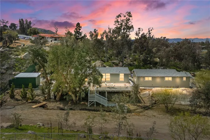 27633 Hemet Street, Hemet, California 92544