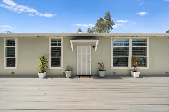 27633 Hemet Street, Hemet, California 92544