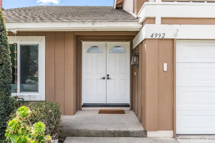 4992 Barkwood Avenue, Irvine, California 92604