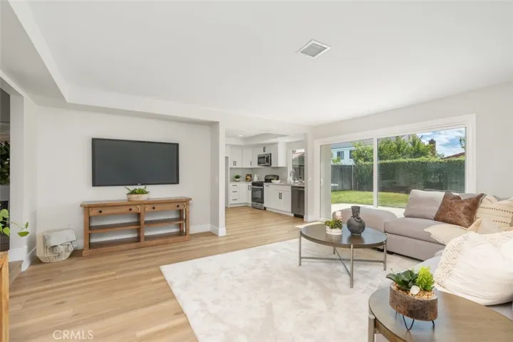 4992 Barkwood Avenue, Irvine, California 92604