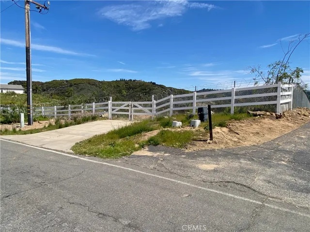 3 Las Palmeras Drive, Temecula, California 92590