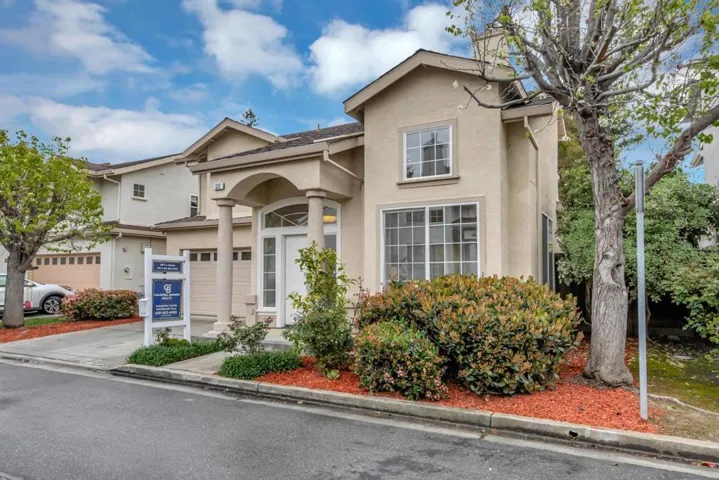 537 Devonshire Court, Mountain View, California 94043