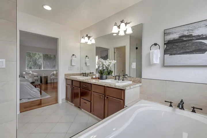 537 Devonshire Court, Mountain View, California 94043