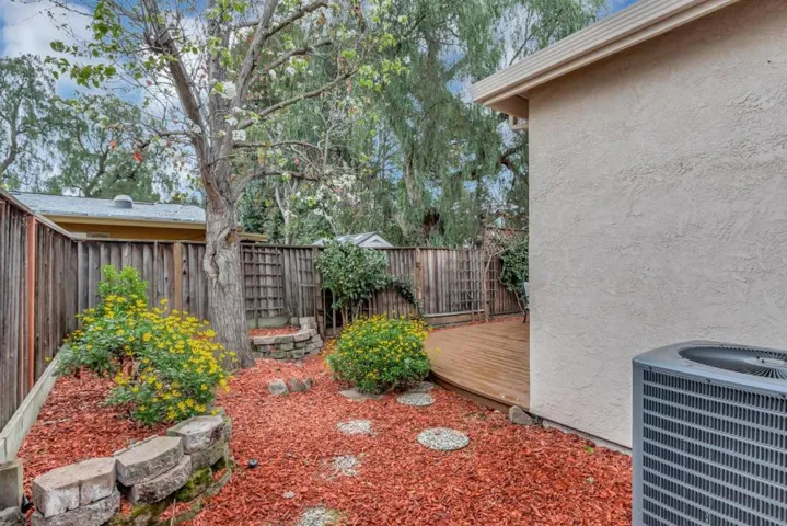 537 Devonshire Court, Mountain View, California 94043