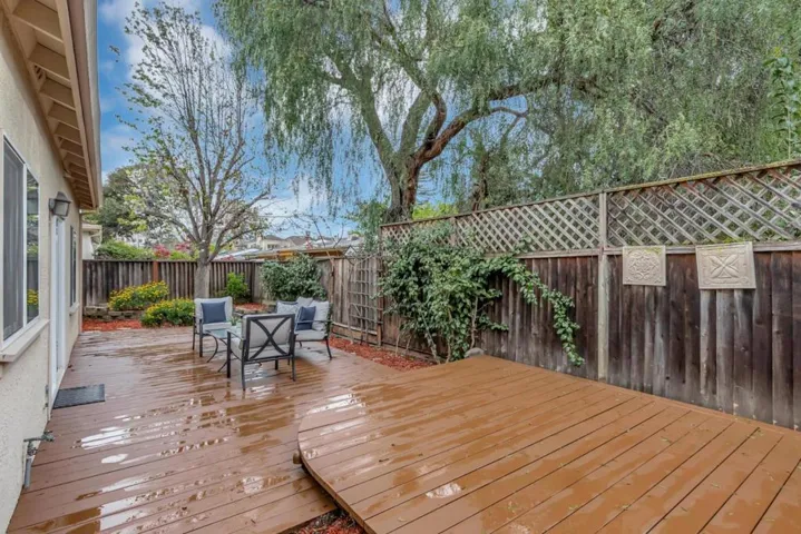 537 Devonshire Court, Mountain View, California 94043