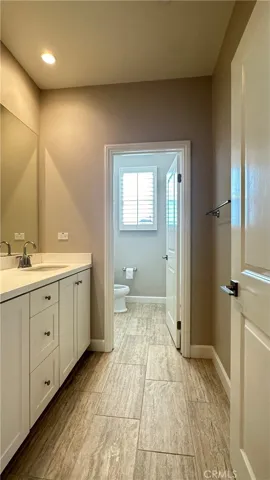 56 Tollson, Irvine, California 92620