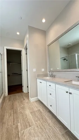 56 Tollson, Irvine, California 92620
