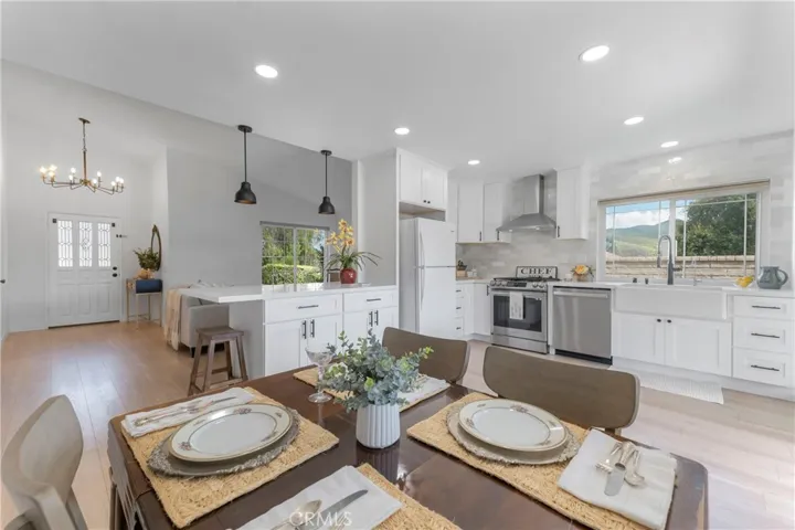 28437 Brian Court, Saugus, California 91350