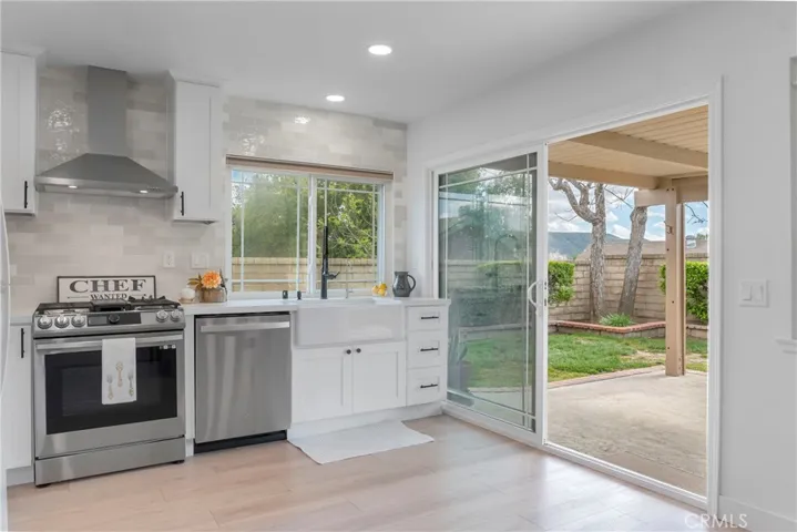 28437 Brian Court, Saugus, California 91350