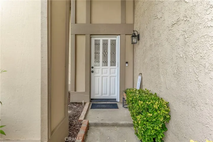 28437 Brian Court, Saugus, California 91350