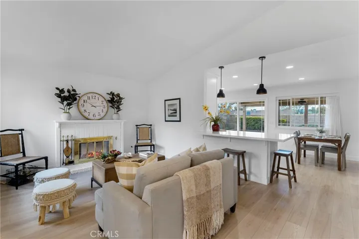 28437 Brian Court, Saugus, California 91350