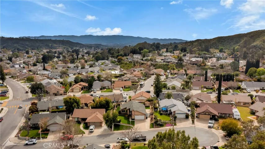 28437 Brian Court, Saugus, California 91350