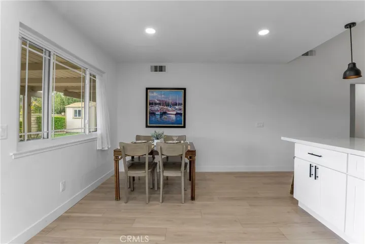 28437 Brian Court, Saugus, California 91350