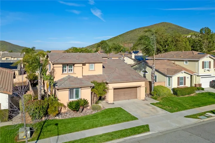 34234 Sweet Acacia Court, Lake Elsinore, California 92532