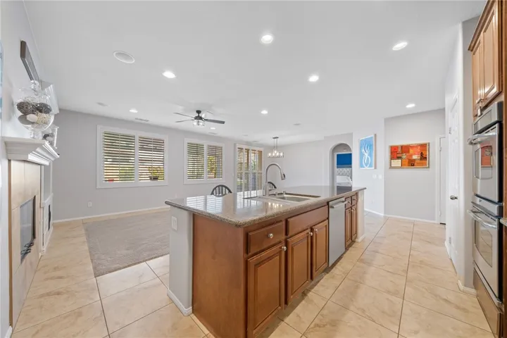34234 Sweet Acacia Court, Lake Elsinore, California 92532