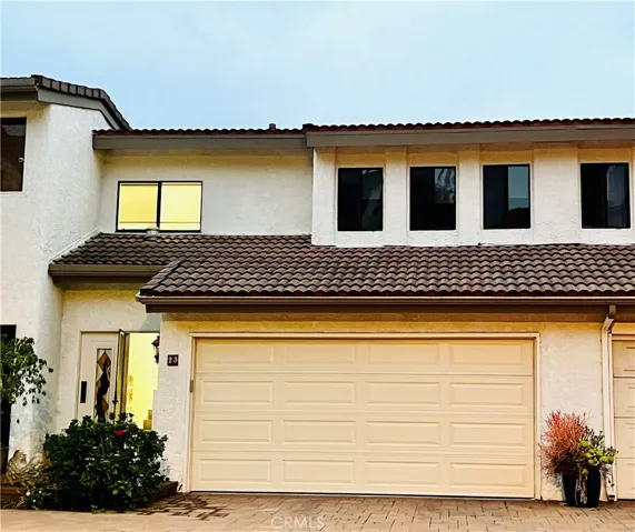 23 Vista Encanta 23, San Clemente, California 92672