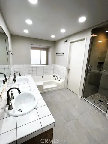 23 Vista Encanta 23, San Clemente, California 92672
