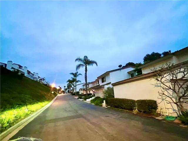 23 Vista Encanta 23, San Clemente, California 92672