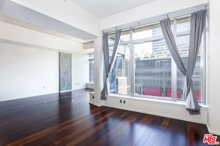 1155 S Grand Avenue 505, Los Angeles, California 90015