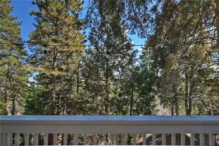 681 W Victoria Court, Lake Arrowhead, California 92352